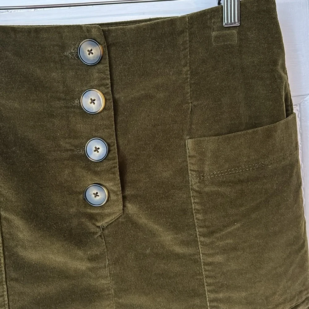 BDG URBAN OUTFITTERS VELVET UTILITY MINI SKIRT